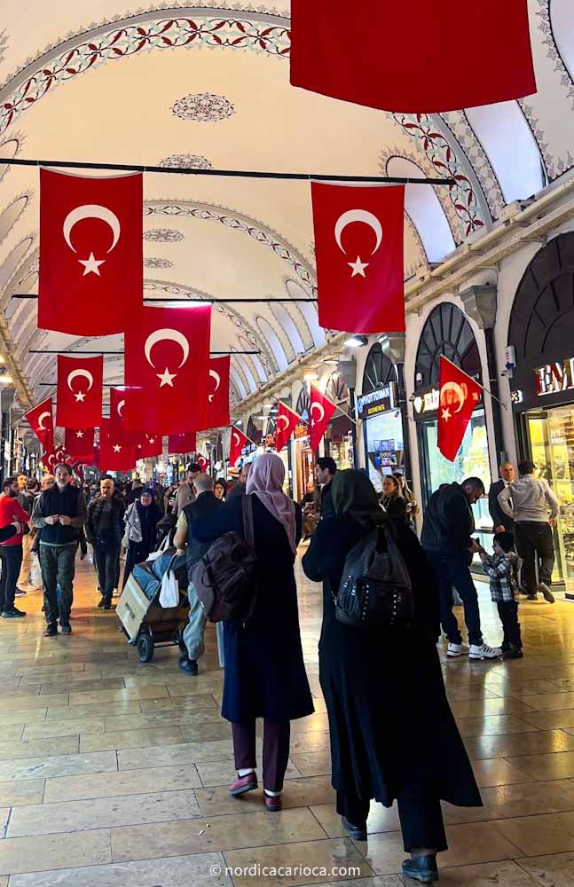 The Grand Bazaar: the best thing to do in Istanbul, Turkey 